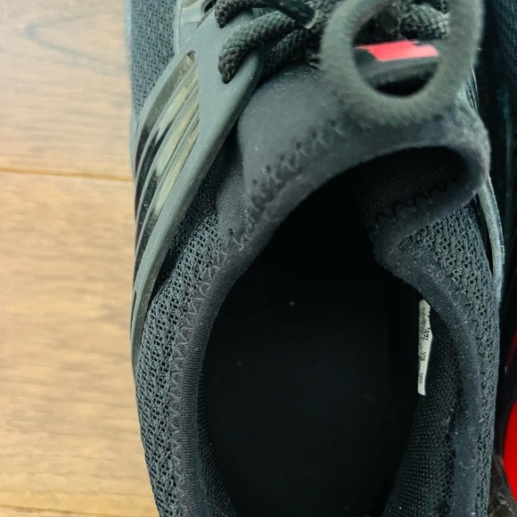 Puma Black and Red Men's Sneakers - Picture 7 of 9